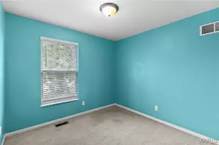 679 Dundee Ct, Wentzville, MO 63385 - Photo 12