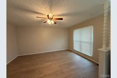 8908 Saint Louis Avenue, Saint John, MO 63114 - Photo 4