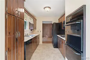 2964 Flameglow Dr, Saint Louis, MO 63129 - Photo 8