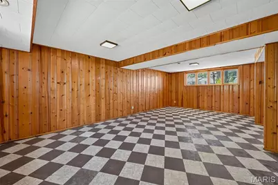 1675 Central Pkwy Parkway, Florissant, MO 63031 - Photo 24