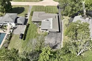 8 Wedgewood Ln, Saint Louis, MO 63141 - Photo 10