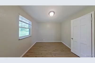 1057 Gabriel Drive, Ferguson, MO 63137 - Photo 14