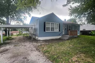 10206 Prince Dr, Saint Louis, MO 63136 - Photo 2