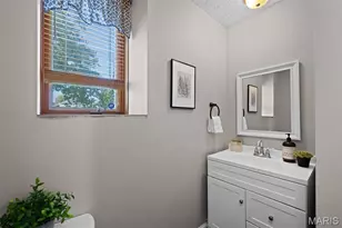 4066 Phillips Ave, Saint Louis, MO 63116 - Photo 12