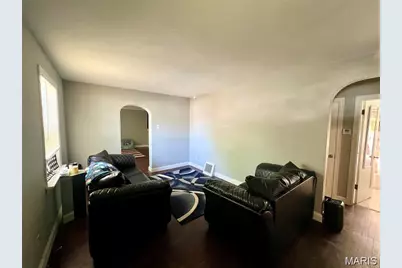 106 Henquin Drive, Saint Louis, MO 63135 - Photo 2