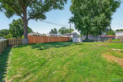 2701 Sibley Street, Saint Charles, MO 63301 - Photo 32