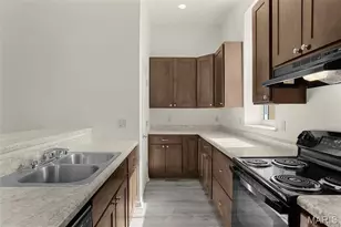 2704 McNair Ave, Saint Louis, MO 63118 - Photo 10