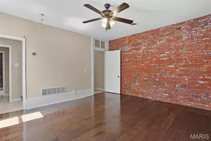 3425 Illinois Ave, Saint Louis, MO 63118 - Photo 4