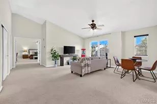 1045 Hawkins Bend Dr, Fenton, MO 63026 - Photo 32