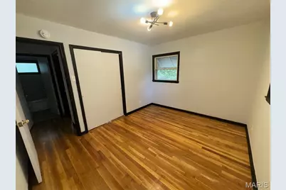 10605 Dunkeld Circle, Saint Louis, MO 63137 - Photo 8
