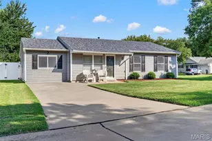 2 Lone Elk Ln, Saint Peters, MO 63376 - Photo 2