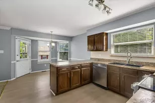 1346 Cherry Glen Ct, Chesterfield, MO 63017 - Photo 12