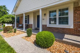 1346 Cherry Glen Ct, Chesterfield, MO 63017 - Photo 2