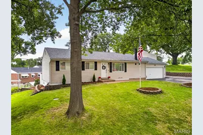 101 E Donaldson Drive, Saint Louis, MO 63129 - Photo 2