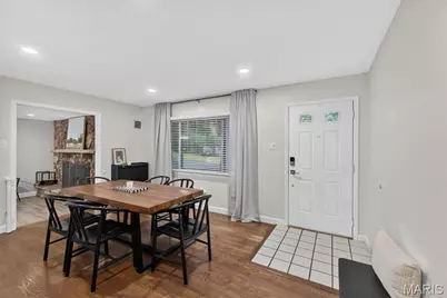 101 E Donaldson Drive, Saint Louis, MO 63129 - Photo 6