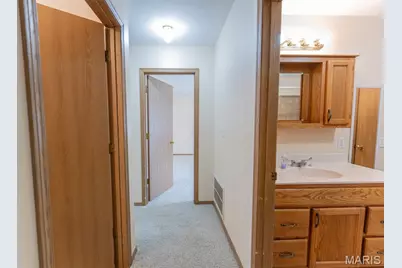 406 E Trades Drive, New Melle, MO 65013 - Photo 18