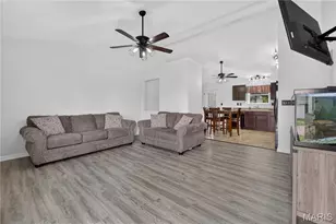 105 Trotters Creek Ln, Wright City, MO 63390 - Photo 6