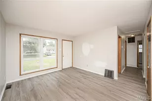436 Shepley Dr, Saint Louis, MO 63137 - Photo 2