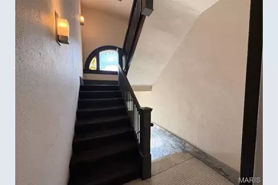 5621 Pershing Avenue #13, Saint Louis, MO 63112 - Photo 4