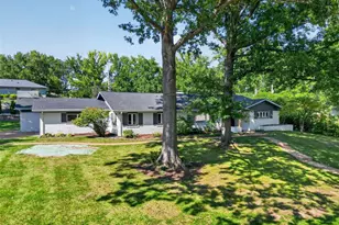 8 Haven View Dr, Creve Coeur, MO 63141 - Photo 2
