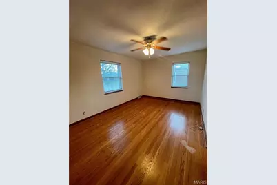 8501 Grantshire Lane, Saint Louis, MO 63123 - Photo 10