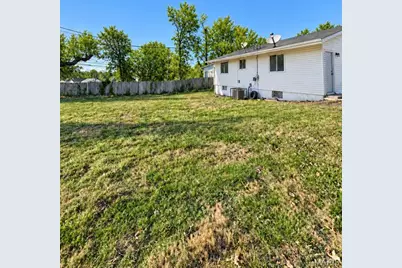 6005 Shillington Lane, Saint Louis, MO 63134 - Photo 12