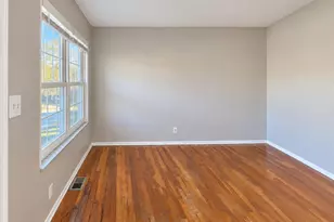 6005 Shillington Ln, Saint Louis, MO 63134 - Photo 2