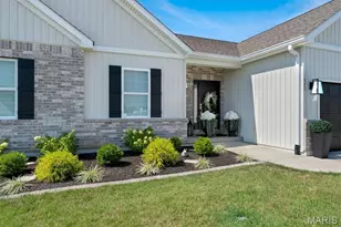 522 Clark's Xing, Moscow Mills, MO 63362 - Photo 4