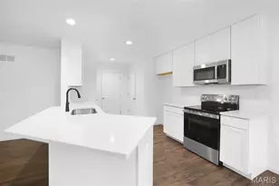 154 Ripple Crk Dr, Lake Saint Louis, MO 63367 - Photo 6