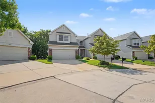 3815 Southern Manor Dr, Saint Louis, MO 63125 - Photo 2