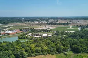 675 Stonebrook Ct, Chesterfield, MO 63005 - Photo 6
