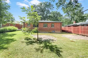 8230 Villaton Dr, Saint Louis, MO 63123 - Photo 38