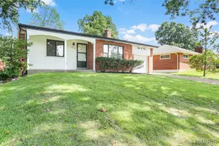 8230 Villaton Dr, Saint Louis, MO 63123 - Photo 2