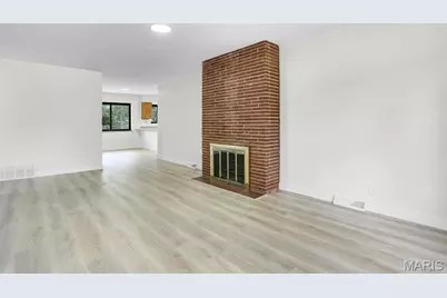 8230 Villaton Drive, Saint Louis, MO 63123 - Photo 4