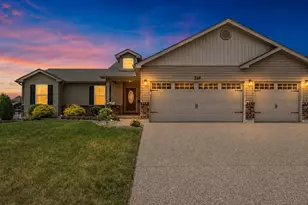 319 Vigilant St, Wentzville, MO 63385 - Photo 2