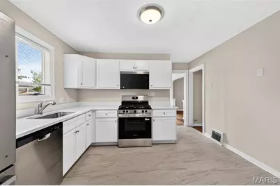 9515 Marlowe Avenue, Saint Louis, MO 63114 - Photo 12