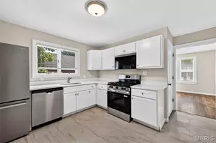 9515 Marlowe Ave, Saint Louis, MO 63114 - Photo 10