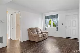 9134 Eager Rd, Saint Louis, MO 63144 - Photo 4
