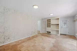 2251 Murray Forest Dr, Maryland Heights, MO 63043 - Photo 16