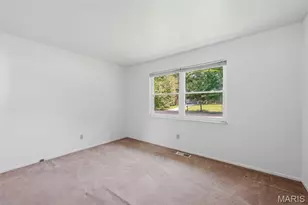 2251 Murray Forest Dr, Maryland Heights, MO 63043 - Photo 18