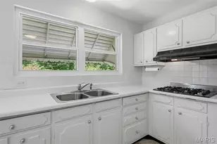 2251 Murray Forest Dr, Maryland Heights, MO 63043 - Photo 6
