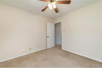 912 Gastorf Place, Florissant, MO 63031 - Photo 32
