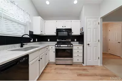 912 Gastorf Place, Florissant, MO 63031 - Photo 10