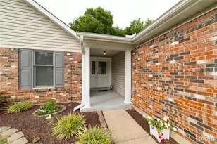912 Gastorf Pl, Florissant, MO 63031 - Photo 2
