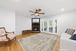 1202 Orchard Lakes Dr, Saint Louis, MO 63146 - Photo 8