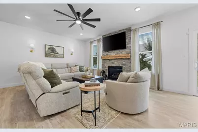 119 Sommerset Court, Lake Saint Louis, MO 63367 - Photo 6