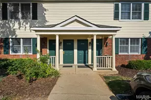 1719 Canary Cove, Brentwood, MO 63144 - Photo 2
