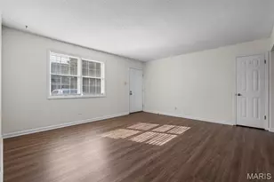 1719 Canary Cove, Brentwood, MO 63144 - Photo 6