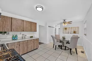 11 Toelle Dr, Saint Charles, MO 63304 - Photo 8
