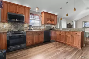 5182 Bristol Rock Rd, Florissant, MO 63033 - Photo 22
